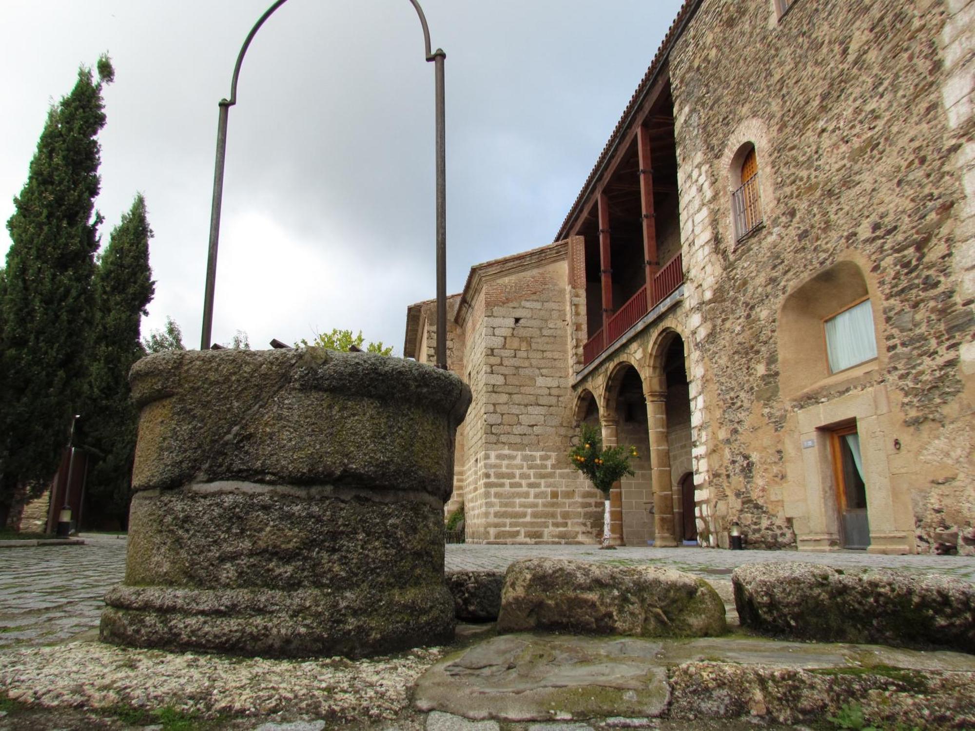 Hospederia Puente De Alconetar Hotel Garrovillas Eksteriør billede
